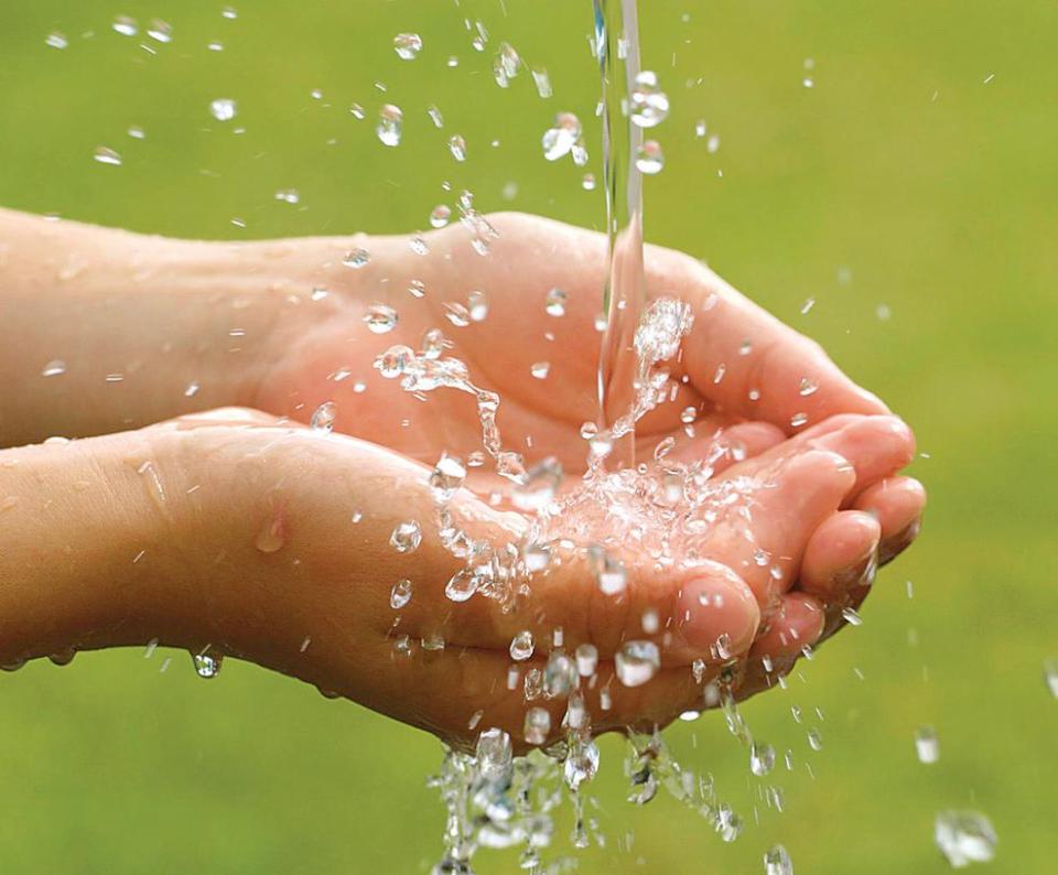 acqua-rubinetto-ioni-argento